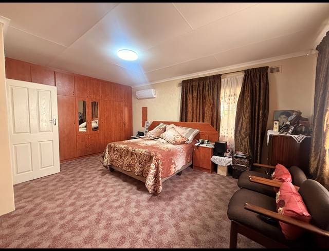 3 BEDROOM FREESTANDING FOR SALE IN HILLARY